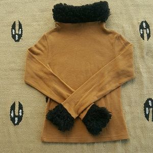 Turtle neck blouse